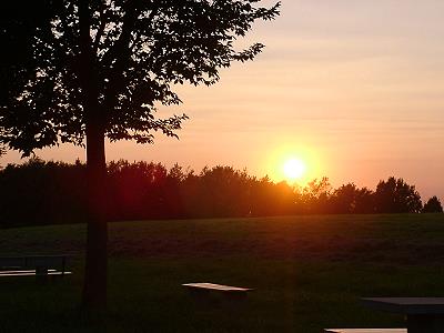 Sonnenuntergang an der A2