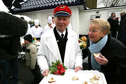 Alfred Konter mit seiner Schwester