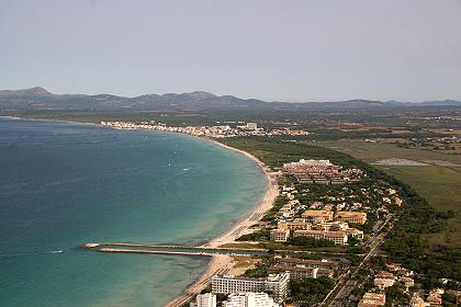 Bucht von Alcudia und Kanal