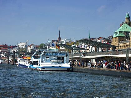 Hamburger Hafen Landungsbrücken