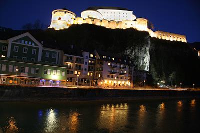 Burg am Abend