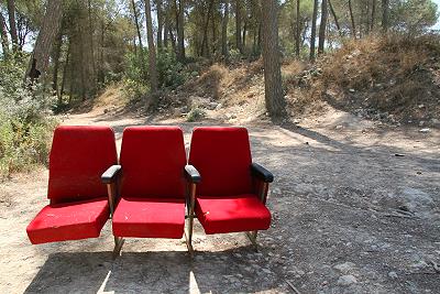 Rote Sitzbank