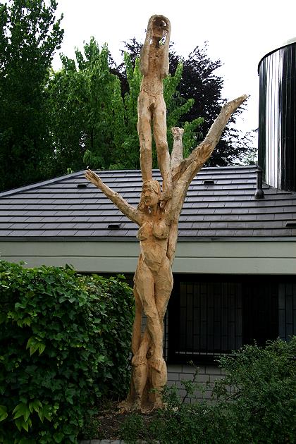 Skulptur an der Cranger Straße